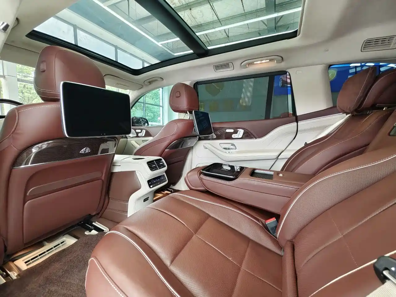 Mercedes-Benz Maybach GLS 2022 GLS 480 4MATIC фото 14