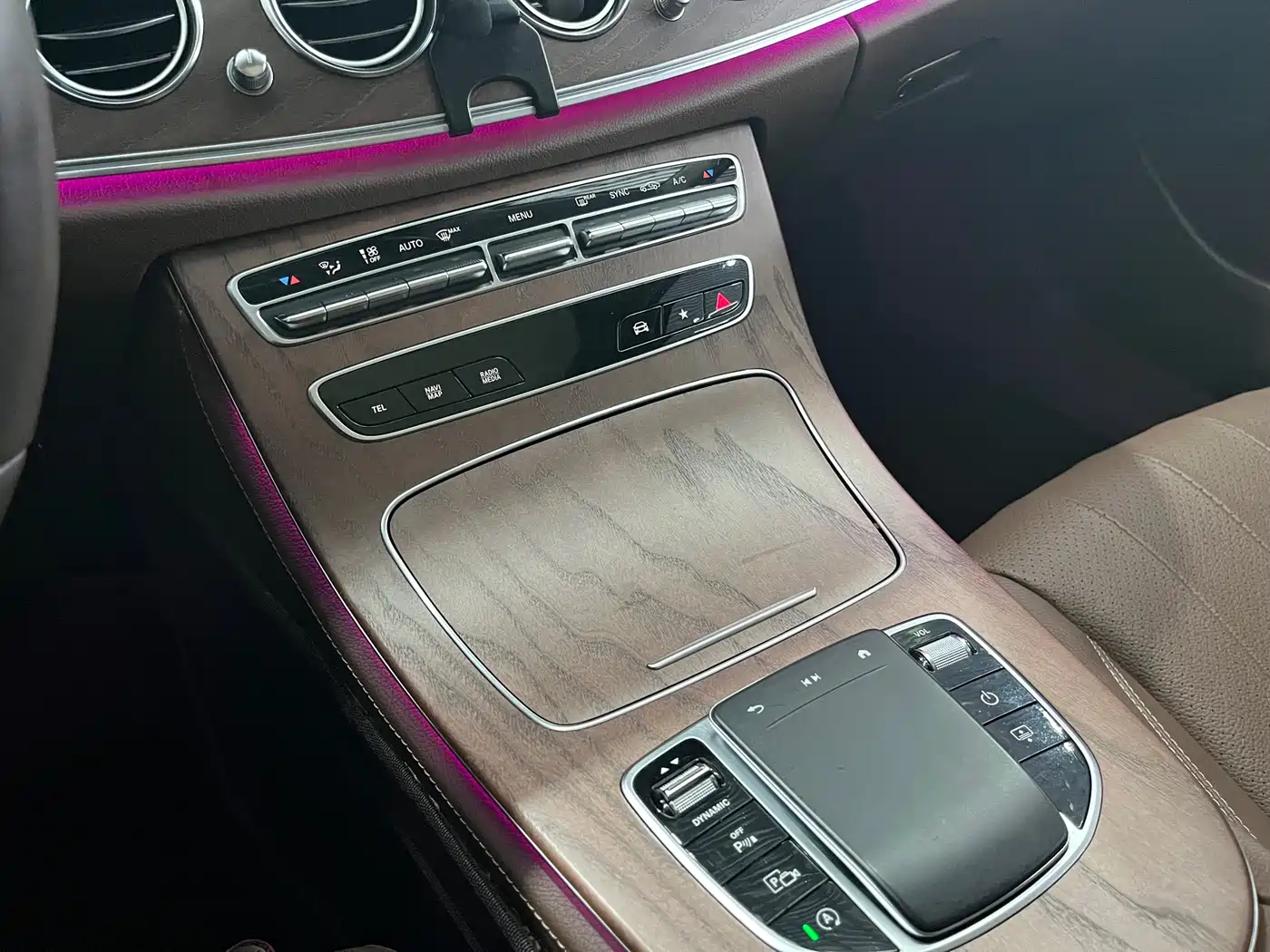 Mercedes-Benz E-Class 2023 E 300 L Luxury фото 16