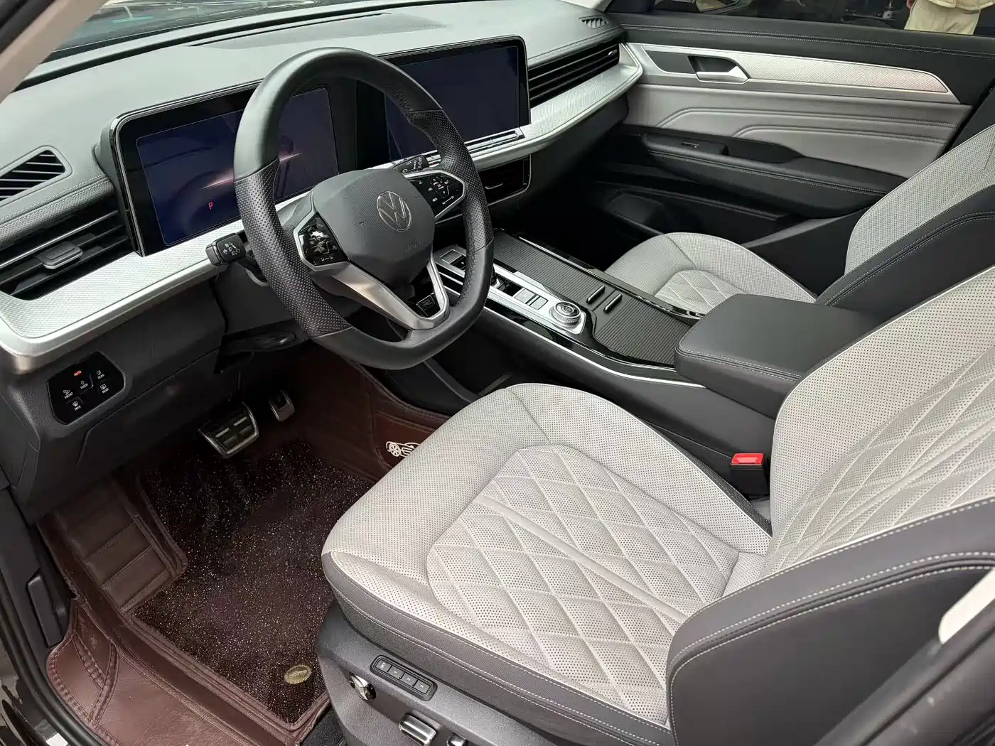 Volkswagen Talagon 2023 380TSI 4WD R-Line Touring Edition фото 4