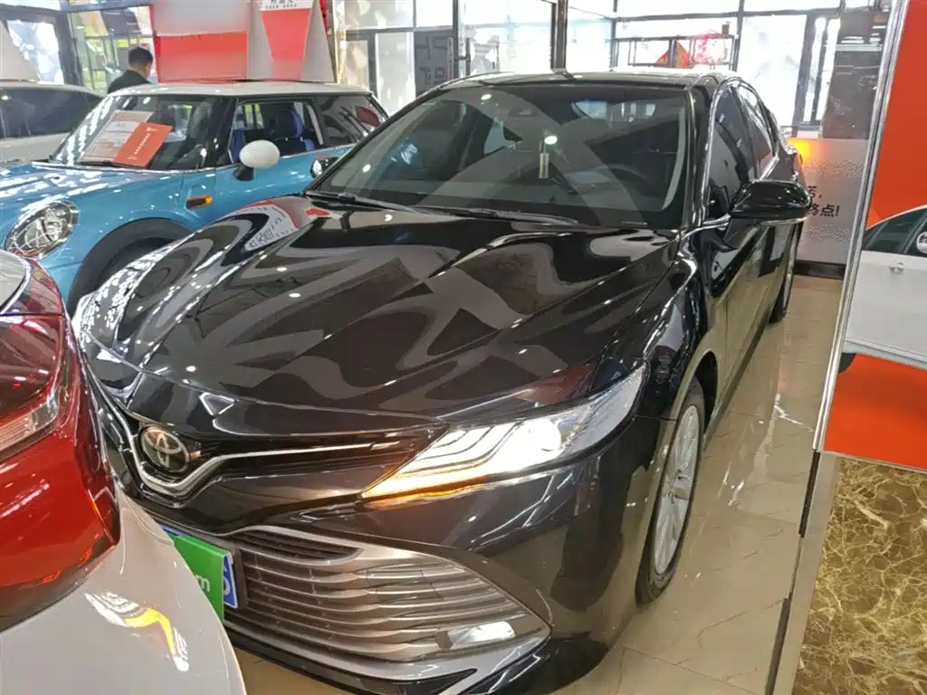 Toyota Camry 2018 2.0G Luxury Edition