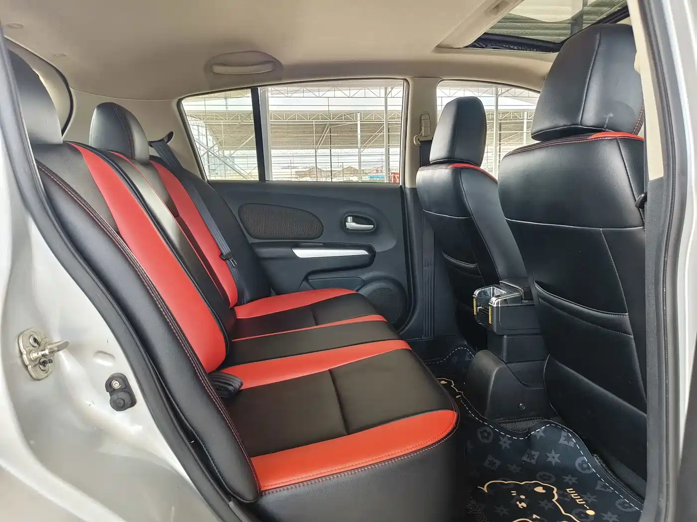 Venucia R50X 2014 2013 1.6L Automatic