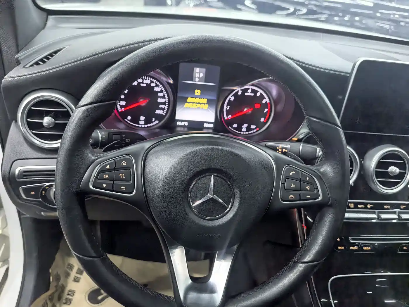 Mercedes-Benz GLC 2017 GLC 260 4MATIC Dynamic фото 10