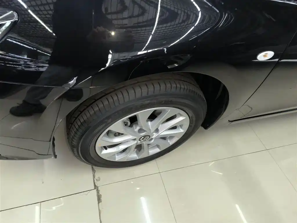 Nissan Sylphy 2026 2024 Facelift III Classic 1.6XE CVT Comfort Edition