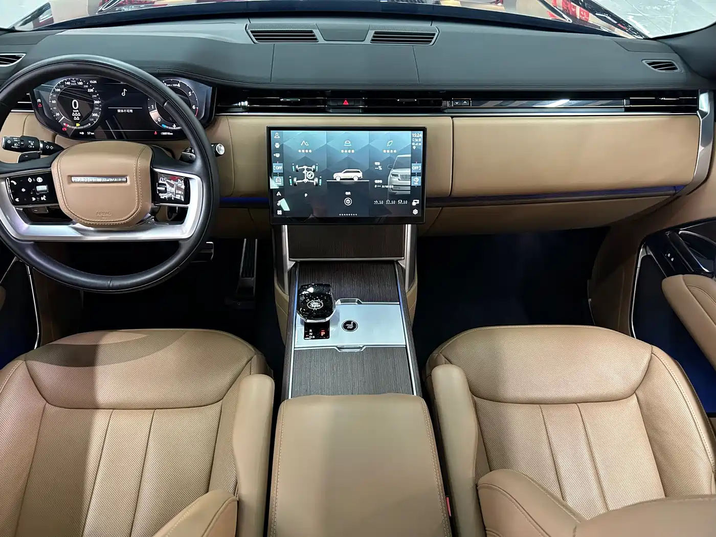 Land Rover Range Rover 2024 3.0 L6 400PS Golden Age Extended 7-Seater фото 29