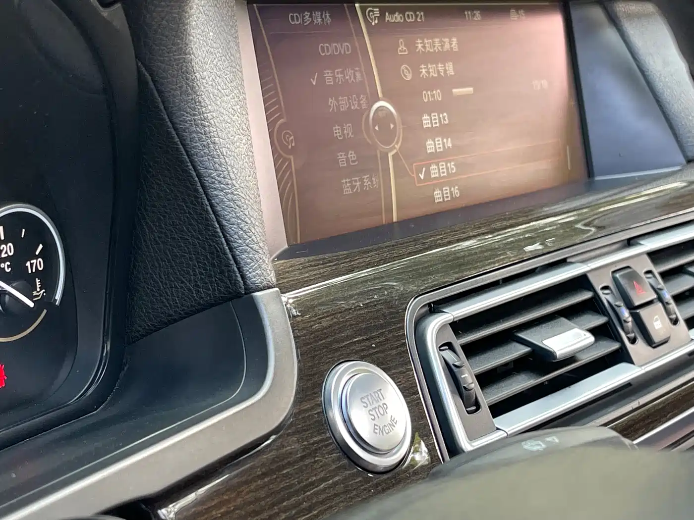 BMW 7 Series 2009 740Li Premium фото 13