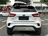 Фото 20 - Geely Vision X3