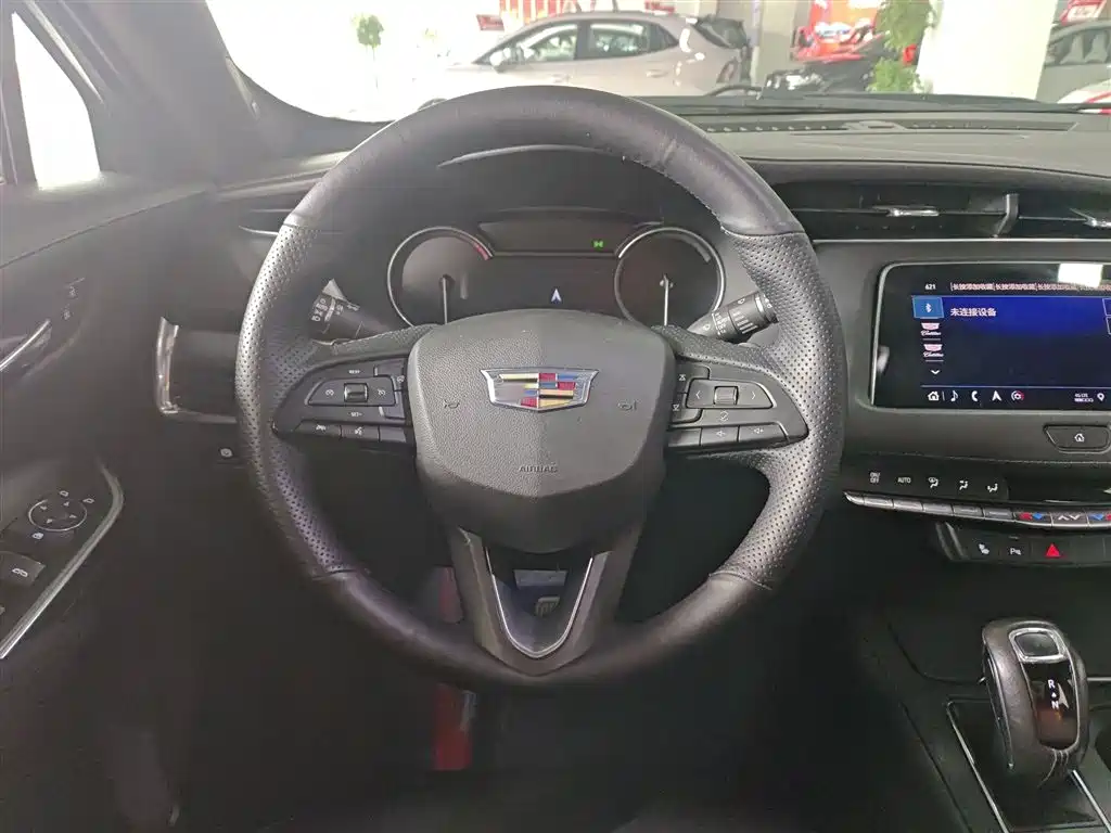 Cadillac XT4 2018 28T FWD Leading Edition фото 11