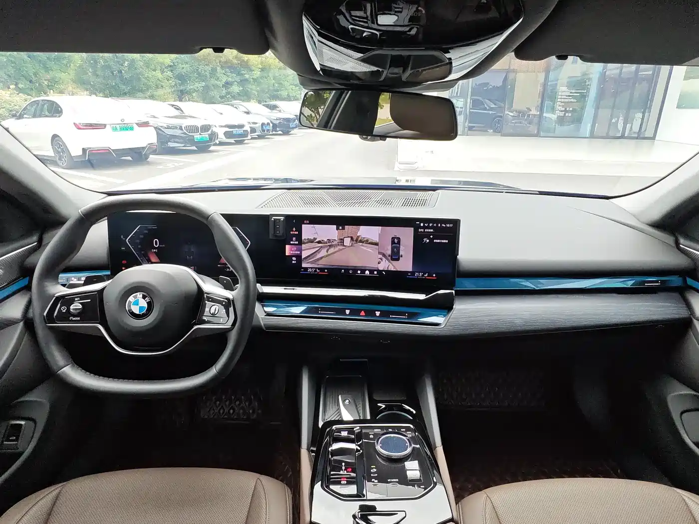 BMW 5 Series 2024 530Li Leading Model Luxury Package фото 17