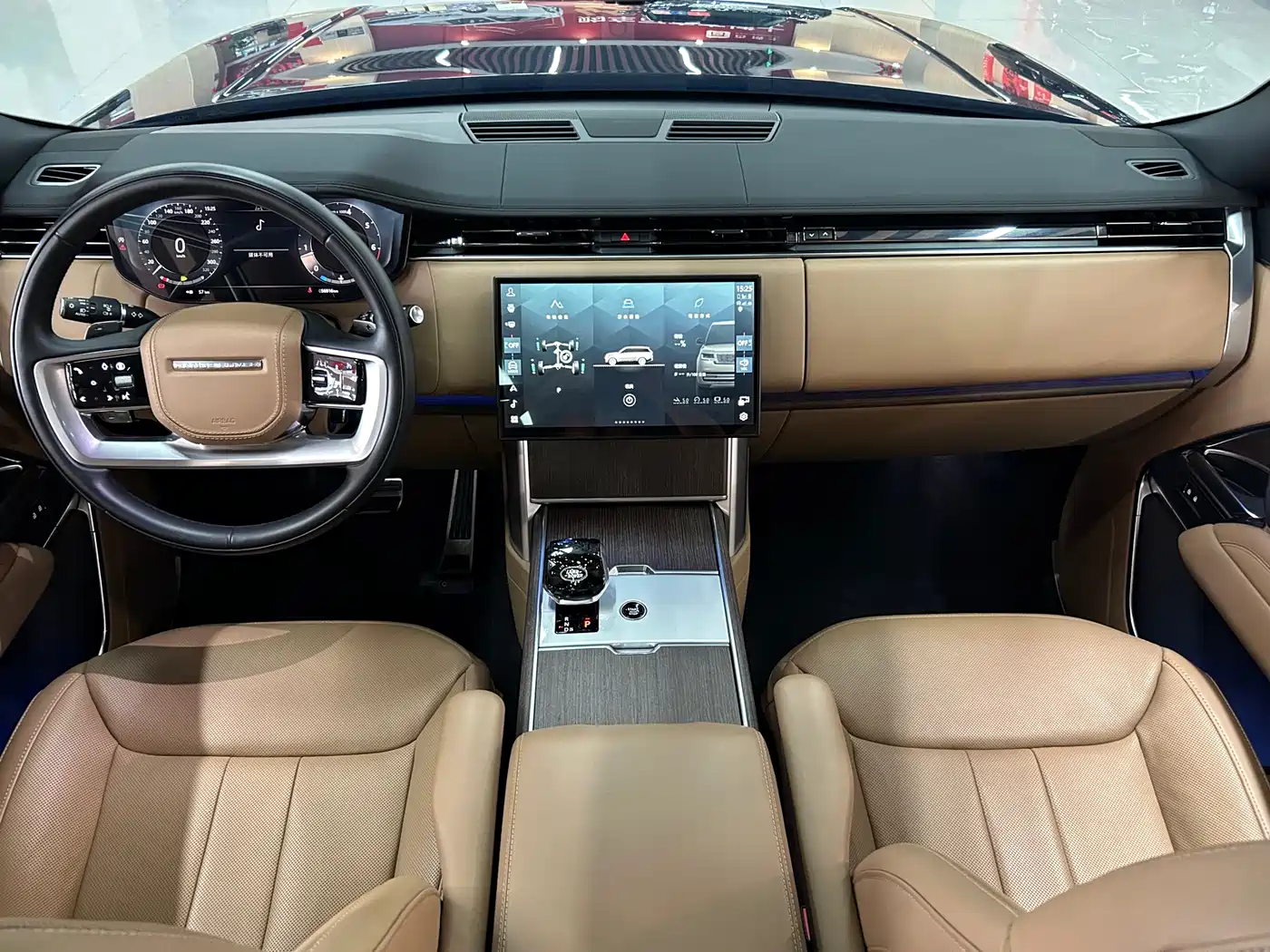 Land Rover Range Rover 2024 3.0 L6 400PS Golden Age Extended 7-Seater фото 30