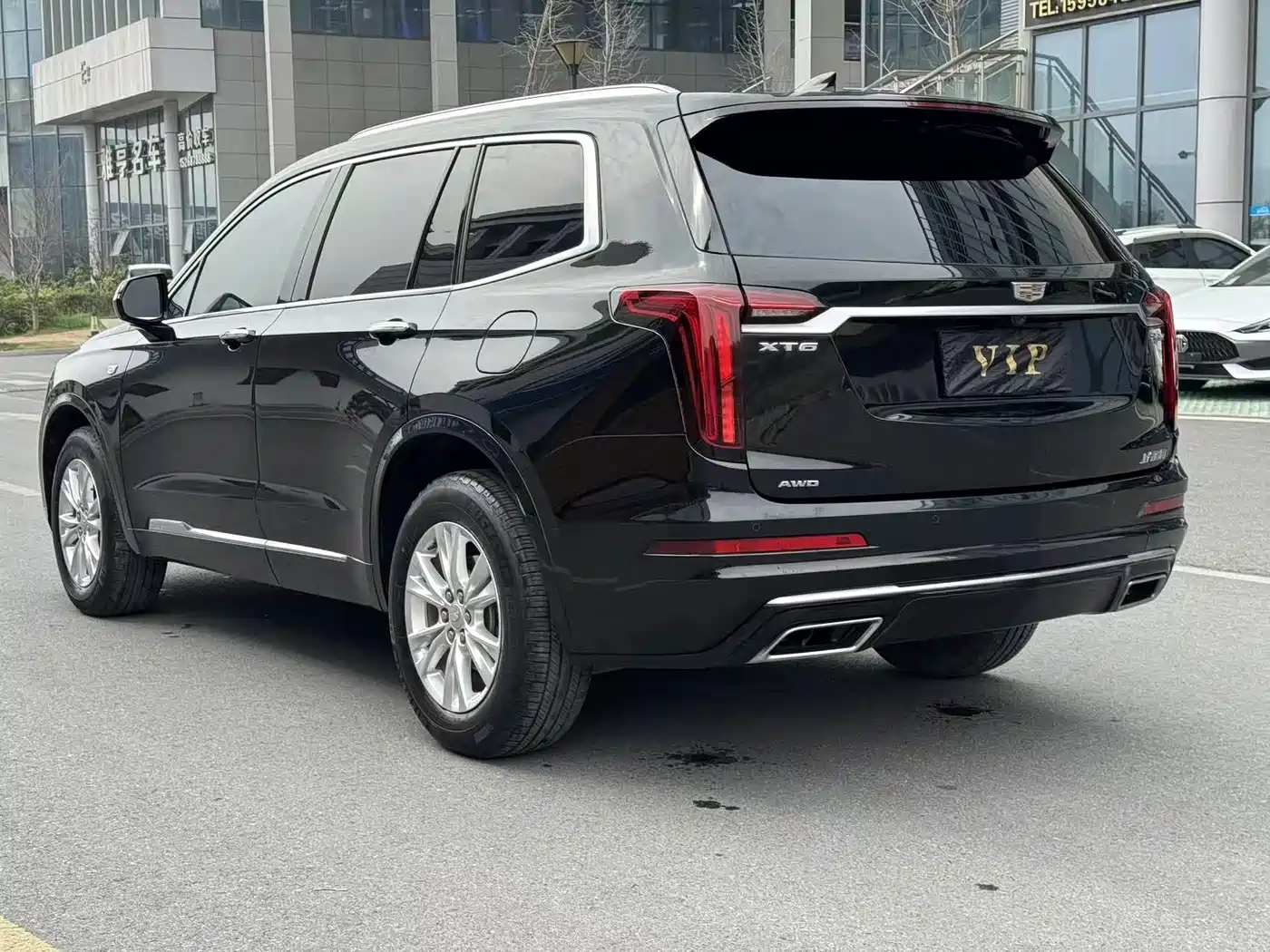 CADILLAC XT6