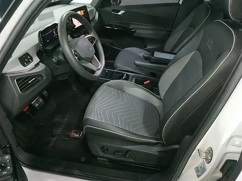 Volkswagen ID.3 2023 Upgraded Pure Intelligence Edition фото 15