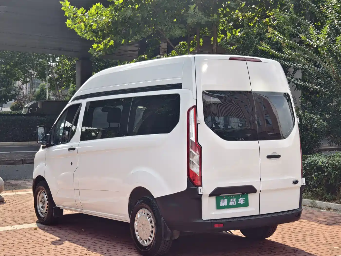 Ford Transit 2018 2017 Model 2.0T Diesel Multi-purpose Commercial Vehicle Short Wheelbase Medium Roof China IV