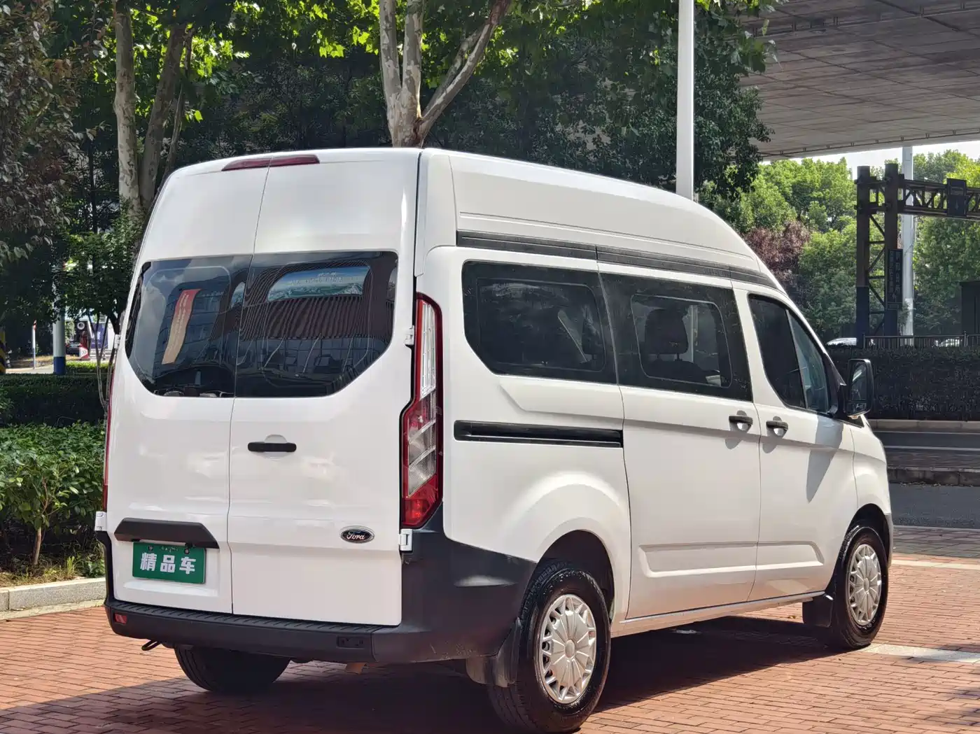 Ford Transit 2018 2017 Model 2.0T Diesel Multi-purpose Commercial Vehicle Short Wheelbase Medium Roof China IV