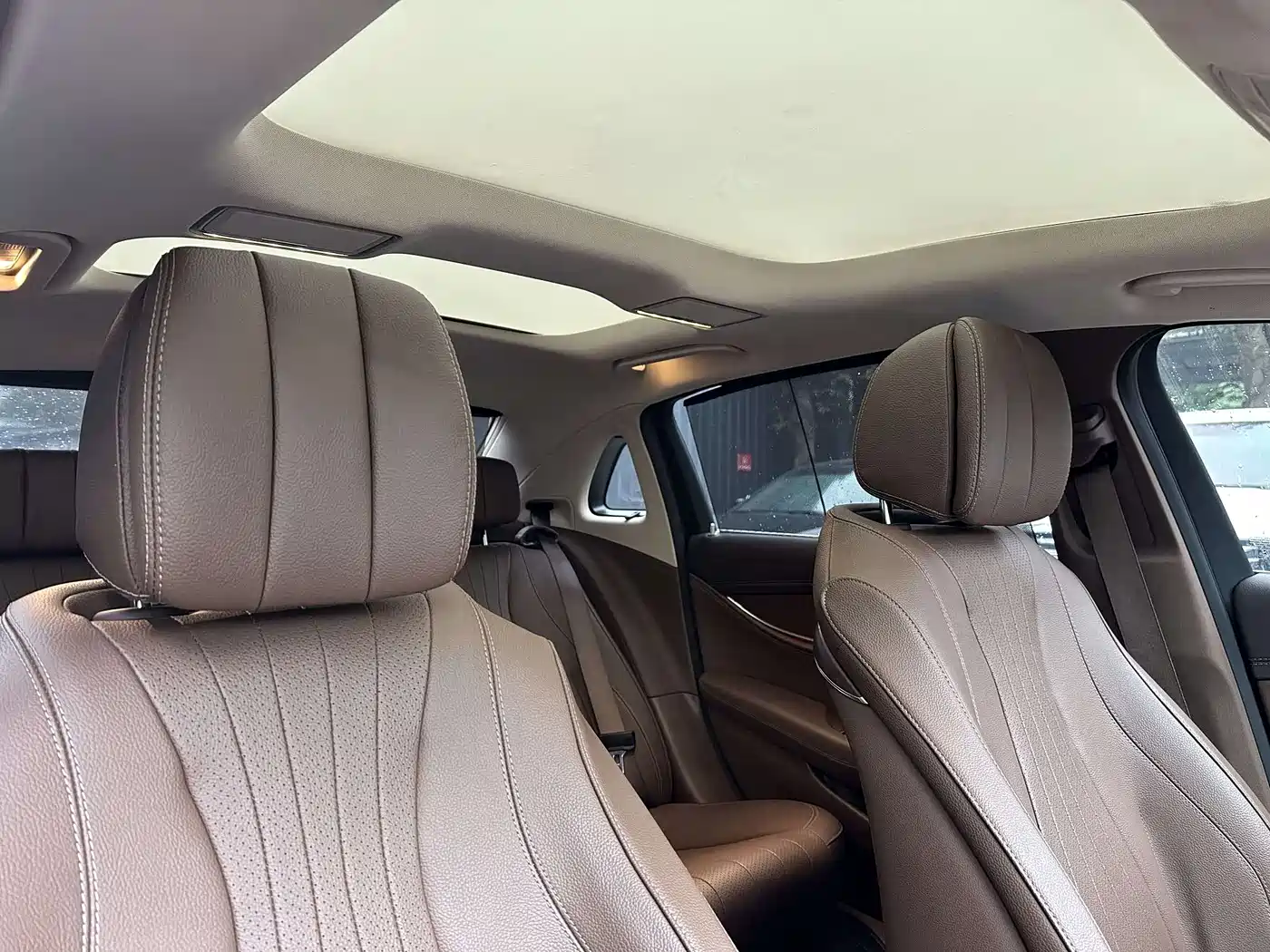 Mercedes-Benz E-Class 2021 E 300 L Fashion фото 12