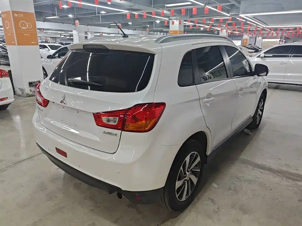 Mitsubishi ASX 2016 2.0L CVT 2WD Navigation Edition фото 7