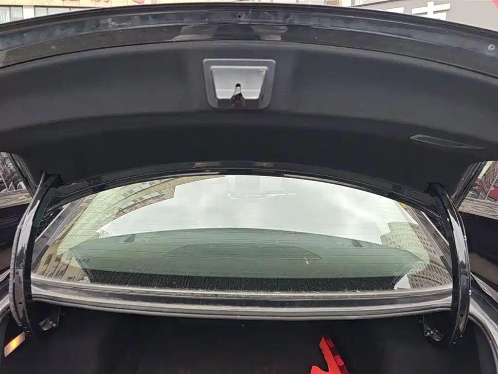 Hongqi E-QM5 2021 Ride-hailing Charging Basic Edition 5-seater фото 19