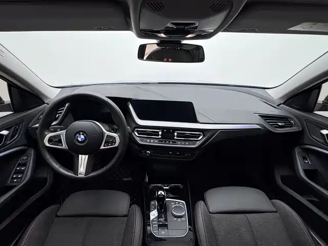 BMW 2 Series (Import) 2023 225i 4-Door Coupe M Sport Package фото 10