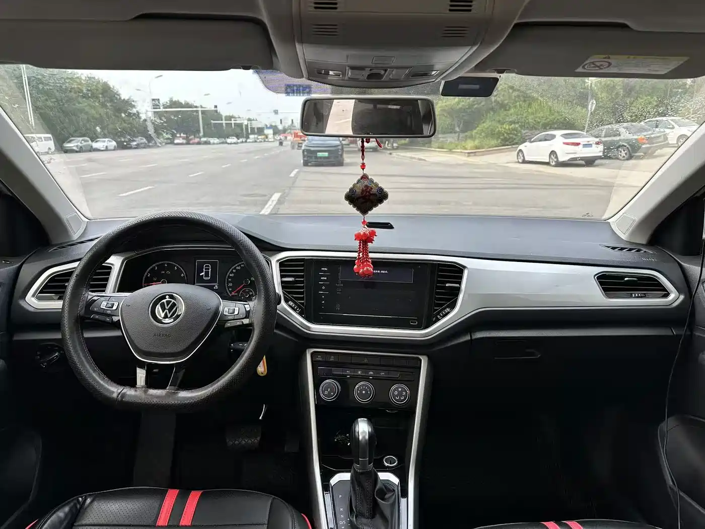Volkswagen T-Roc, миниатюра 11