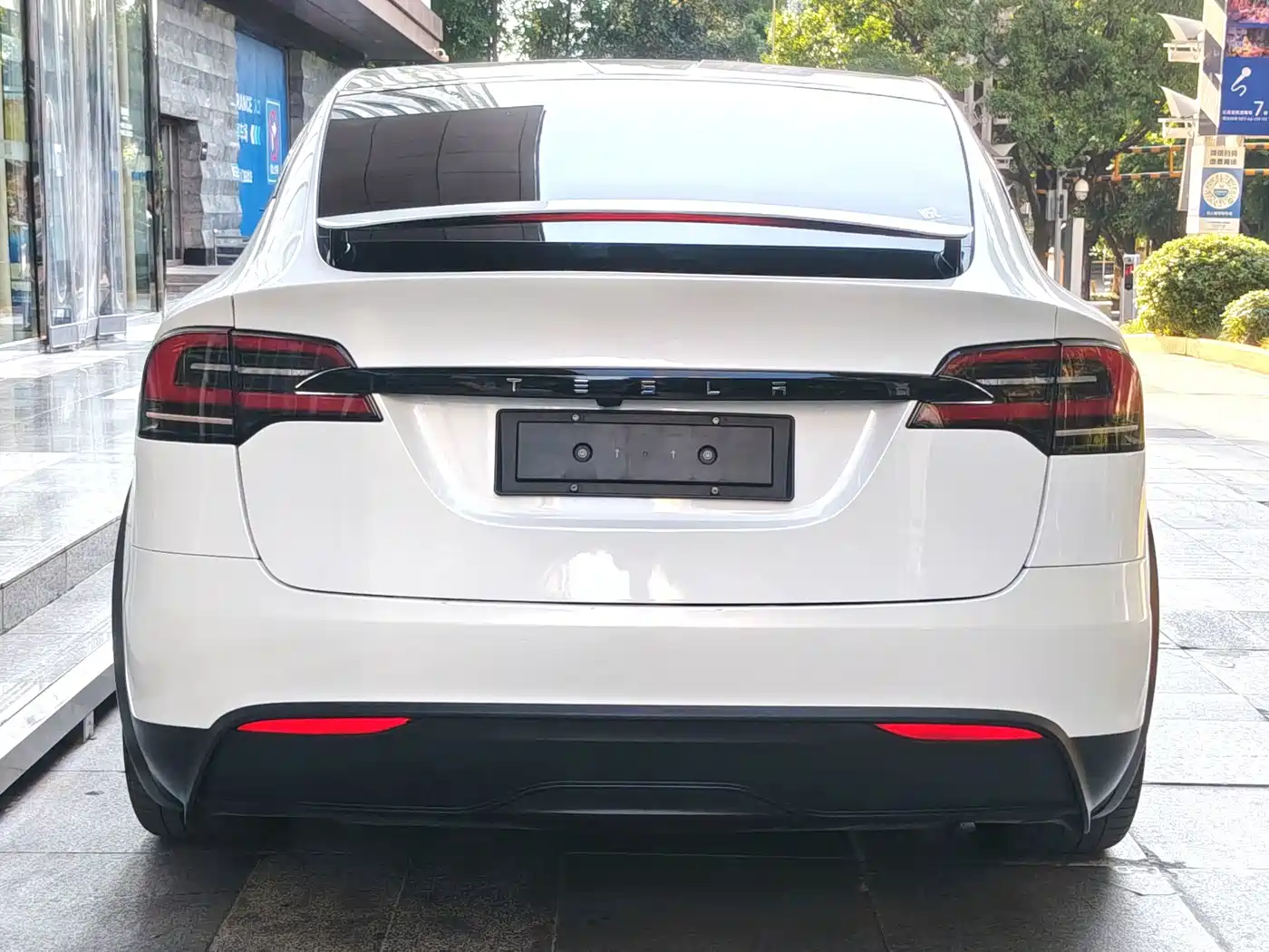 Tesla Model X 2023 2023 Dual Motor All-Wheel Drive Edition