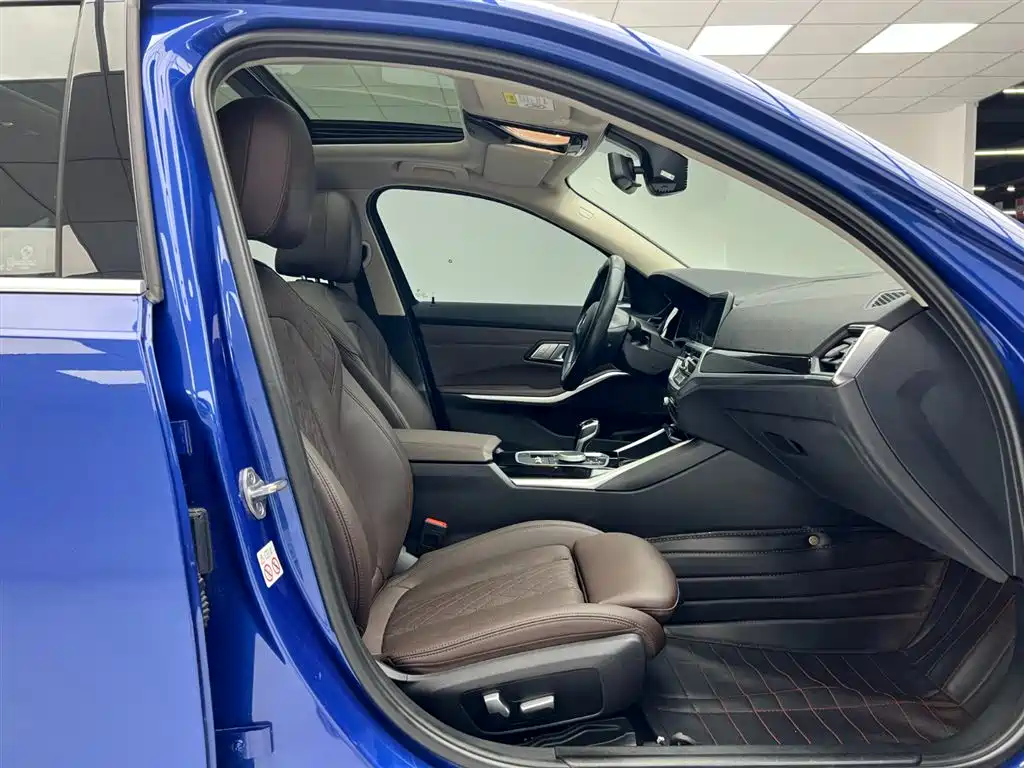 BMW 3 Series 2022 320Li M Sport Package фото 25