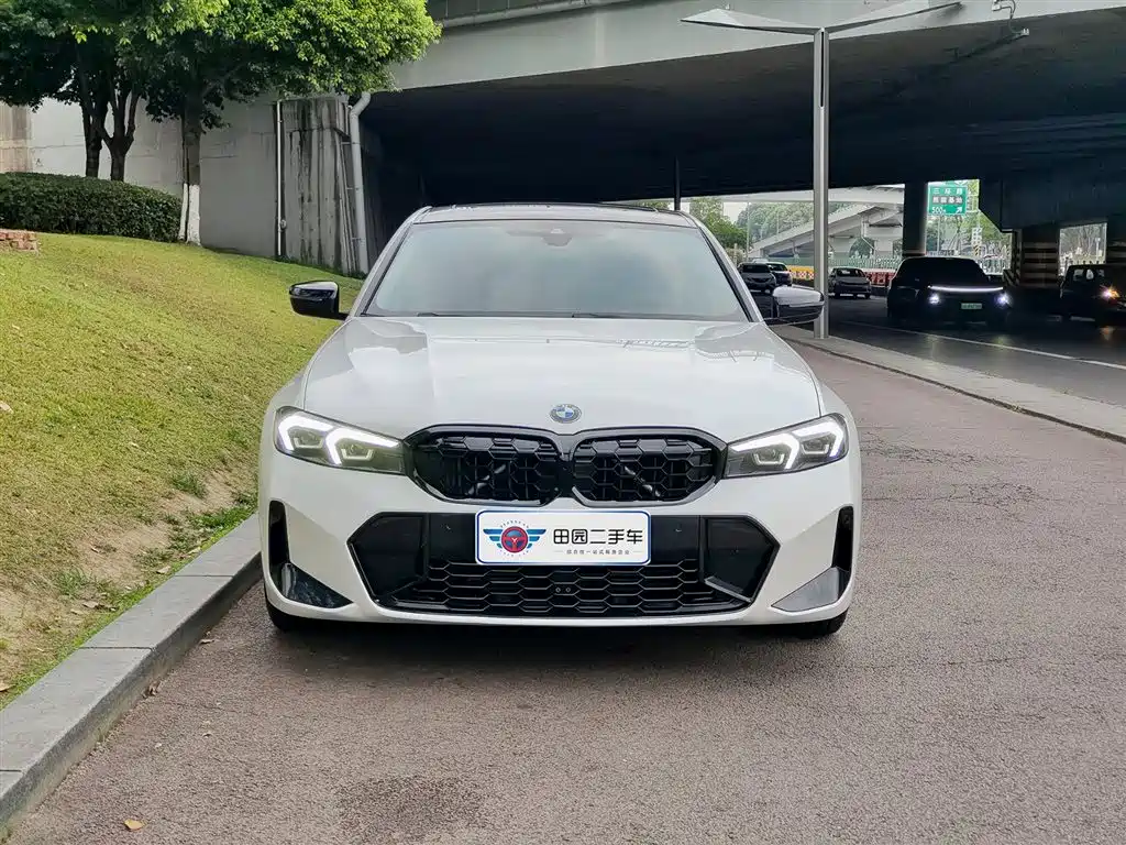 BMW 3-SERIES
