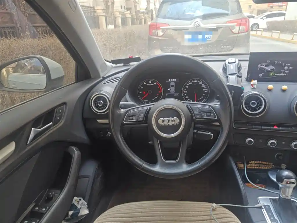 Audi A3 2018 30th Anniversary Sportback 35 TFSI Progressive фото 3