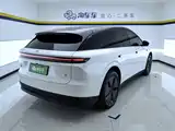 صورة 3 - Li Auto i6