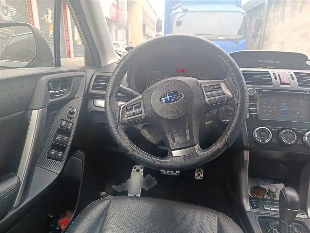 Subaru Forester 2013 2.5i Automatic Premium Navigation Edition фото 3