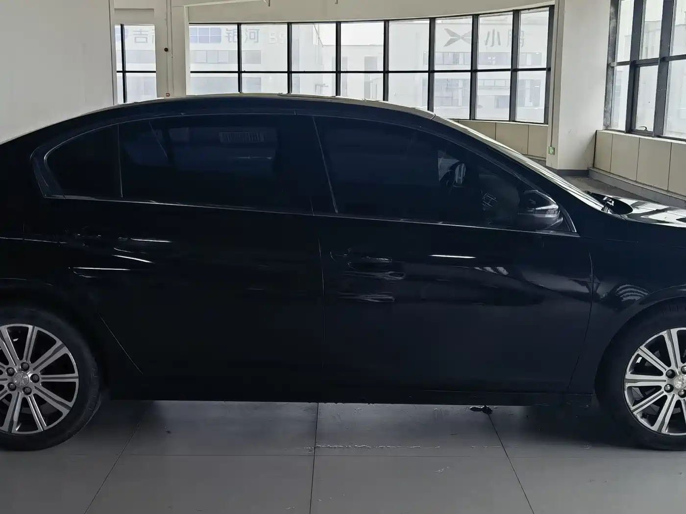 Peugeot 408 2014 1.8L Automatic Luxury Edition фото 7