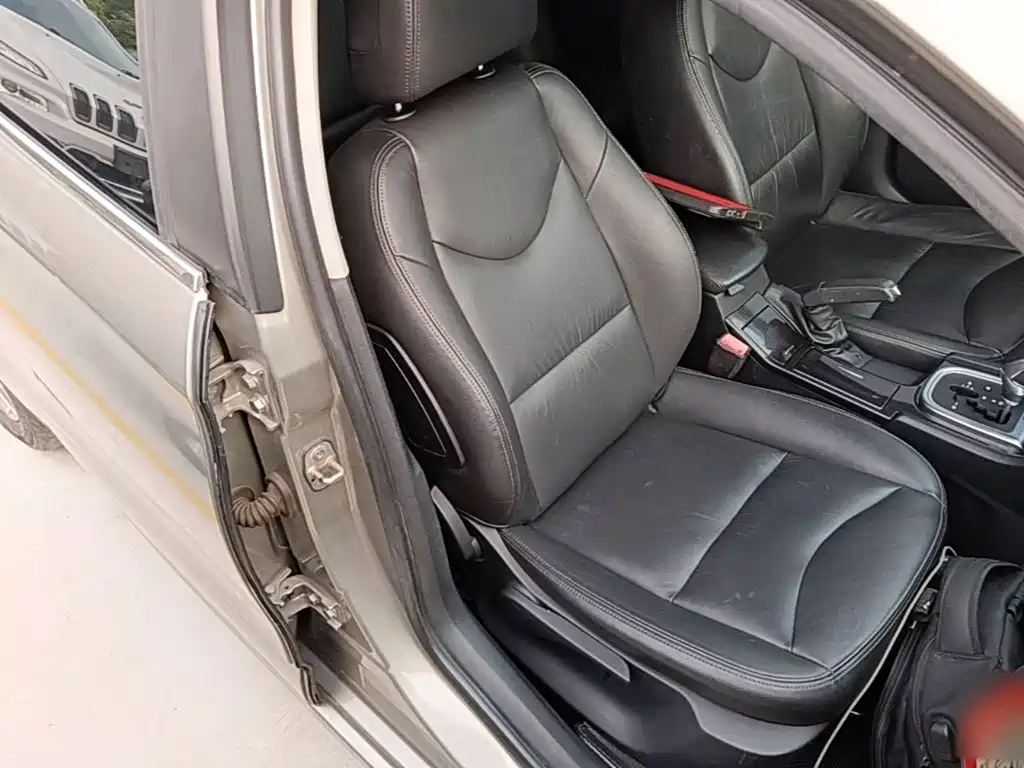 Citroën C4L 2014 2014 1.8L Smart Drive Automatic Sport