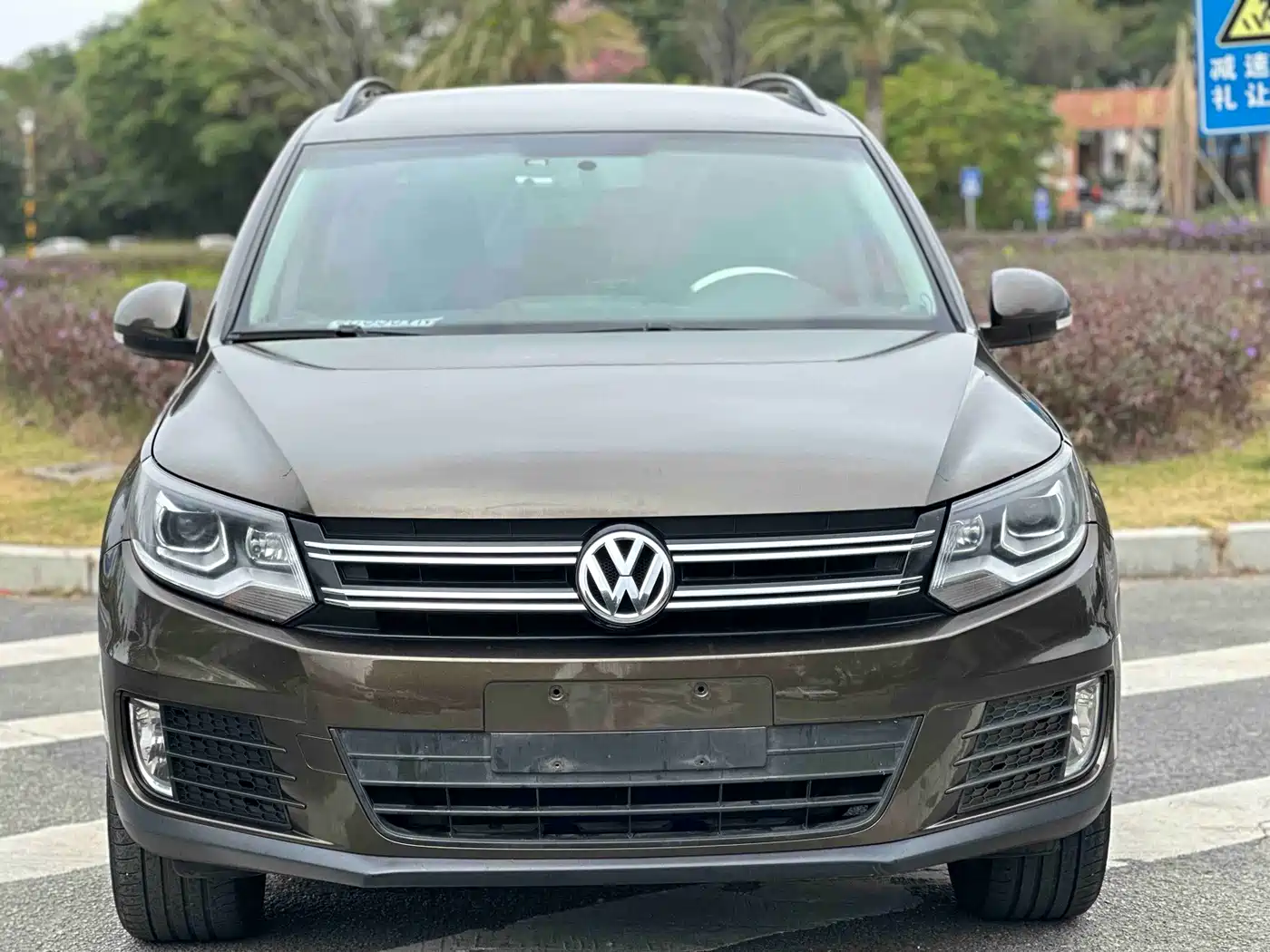 Volkswagen Tiguan 2015 1.8TSI Automatic 2WD Trendline фото 2