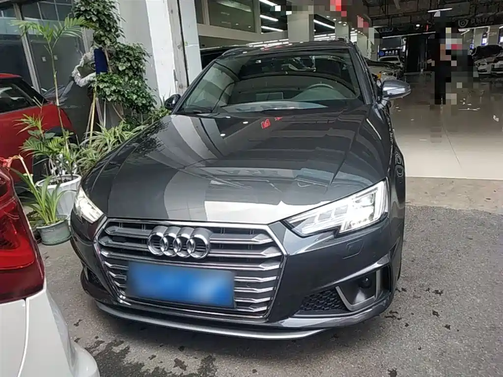 Audi A4 (Import) 2020 Avant Pioneer 40 TFSI Luxury Sport фото 3