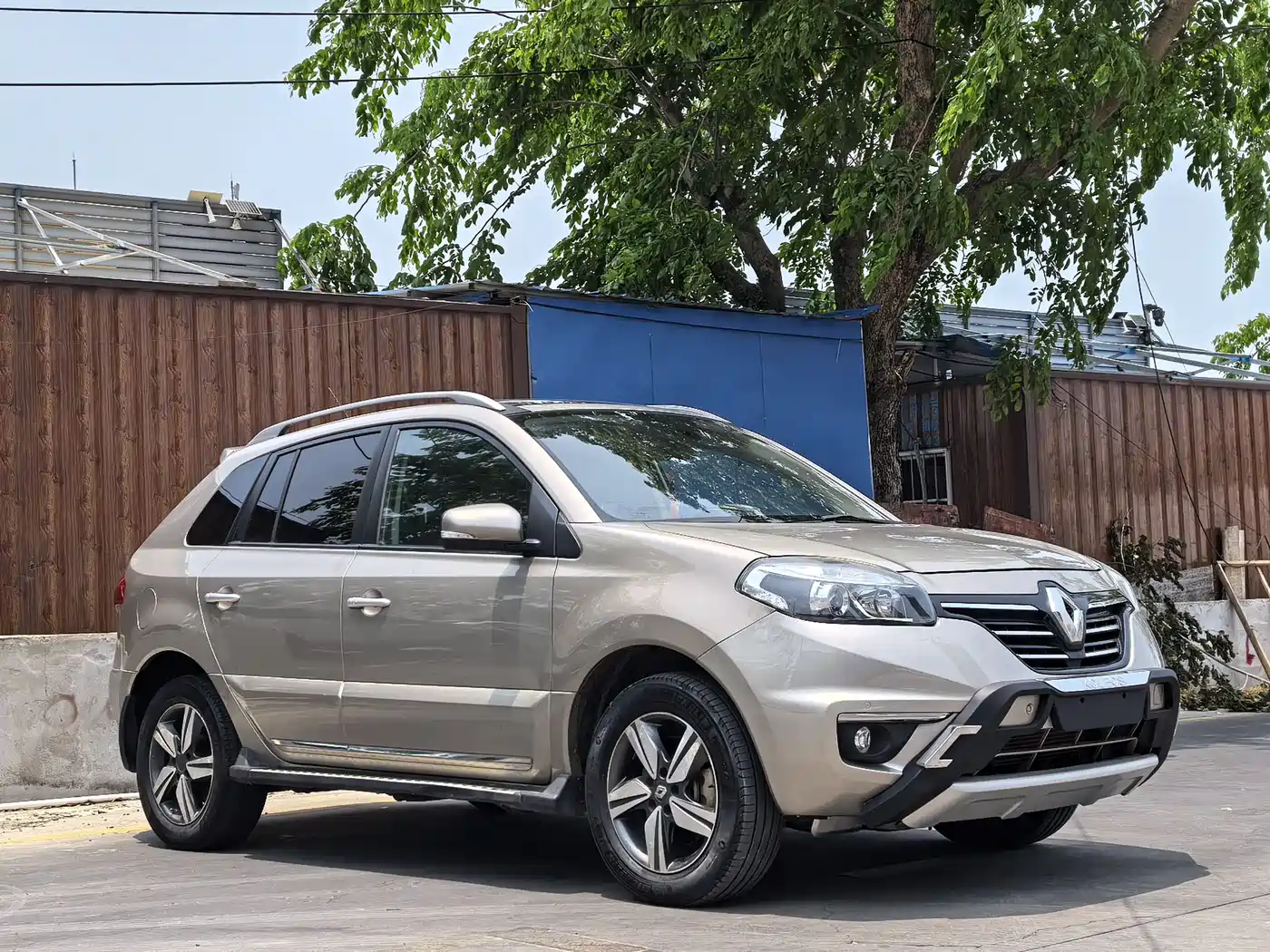 Renault Koleos (Import) 2014 2014 2.5L 4WD Comfort Edition