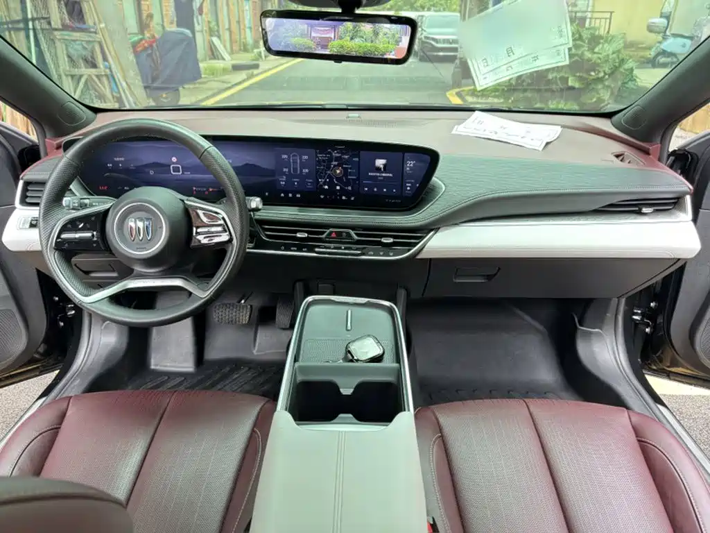 Buick LaCrosse 2024 2023 28T Premium Edition