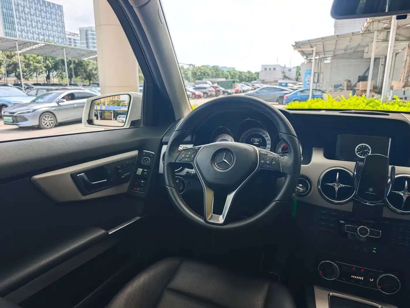 Mercedes-Benz GLK-Class 2014 GLK 260 4MATIC Dynamic фото 17