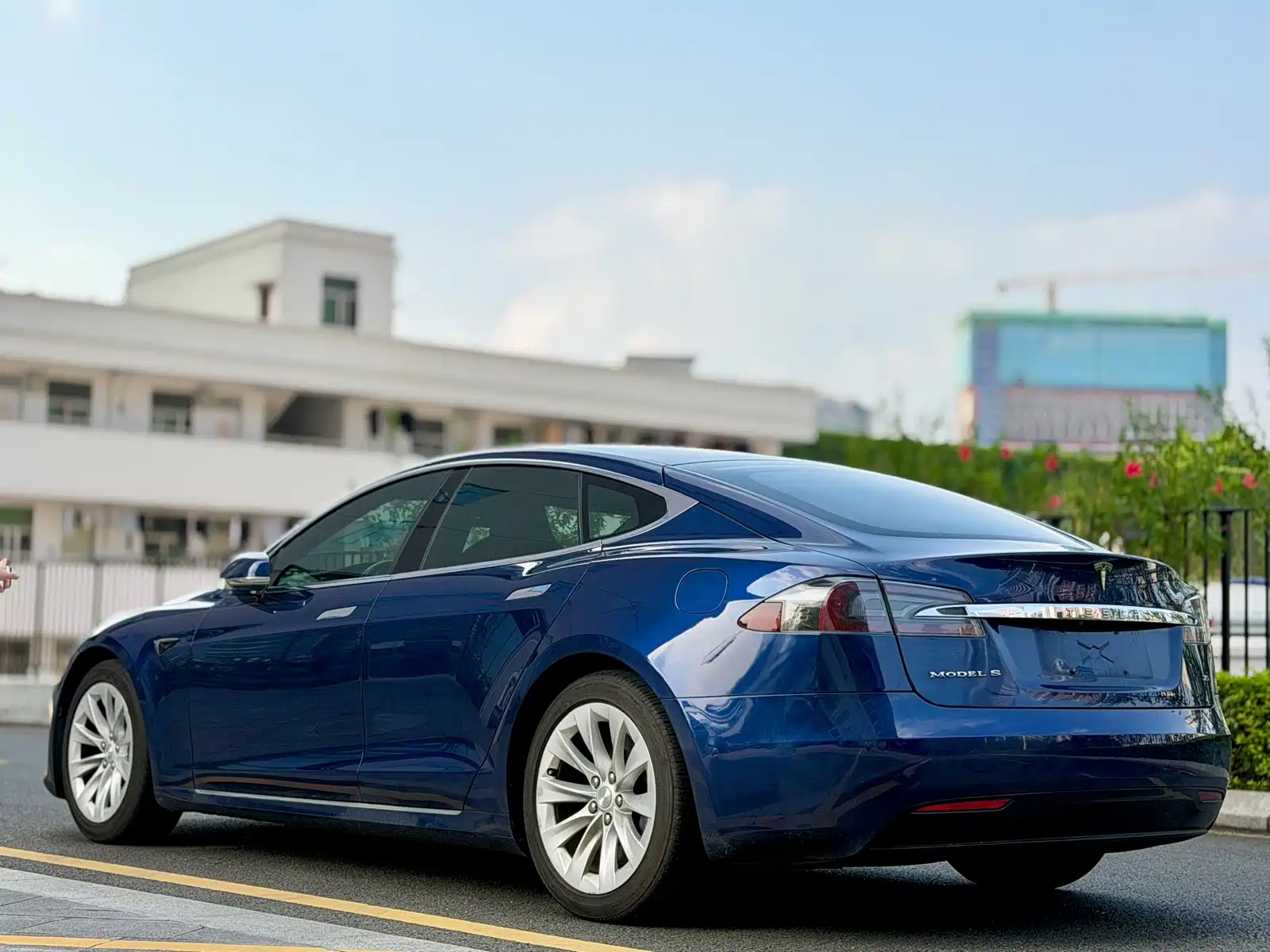 Фото 4 - Tesla Model S