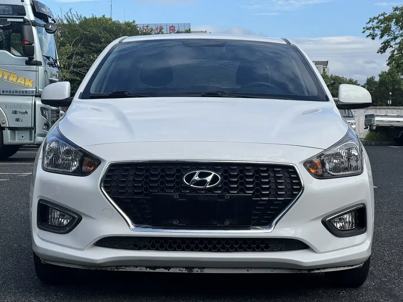 Фото 4 - Hyundai Verna