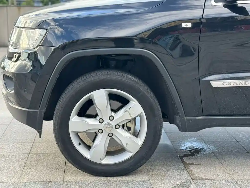 Фото 5 - Jeep Grand Cherokee (Import)