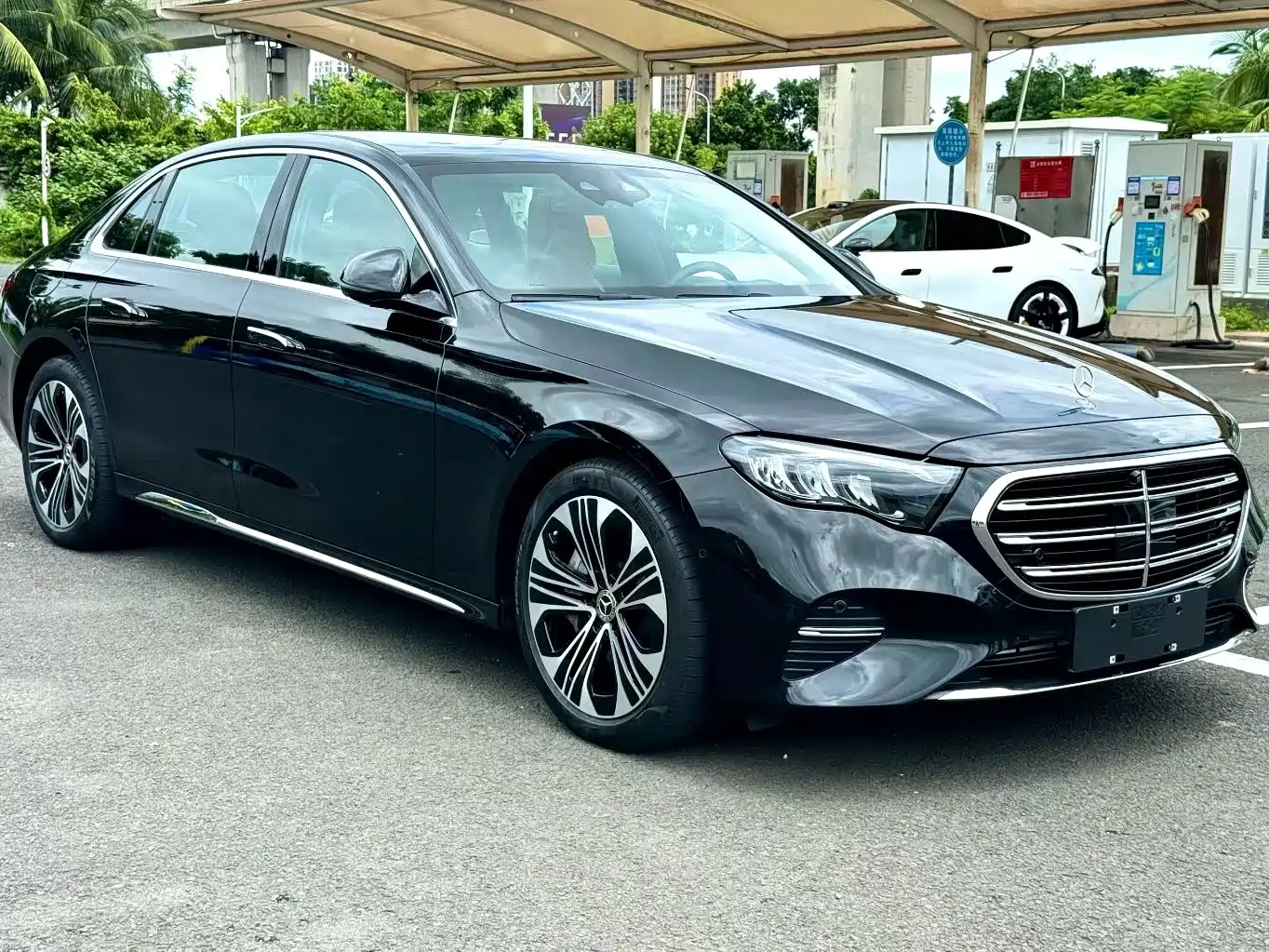 Mercedes-Benz E-Class New Energy 2024 2024 E 350 e L Plug-in Hybrid Sports Sedan