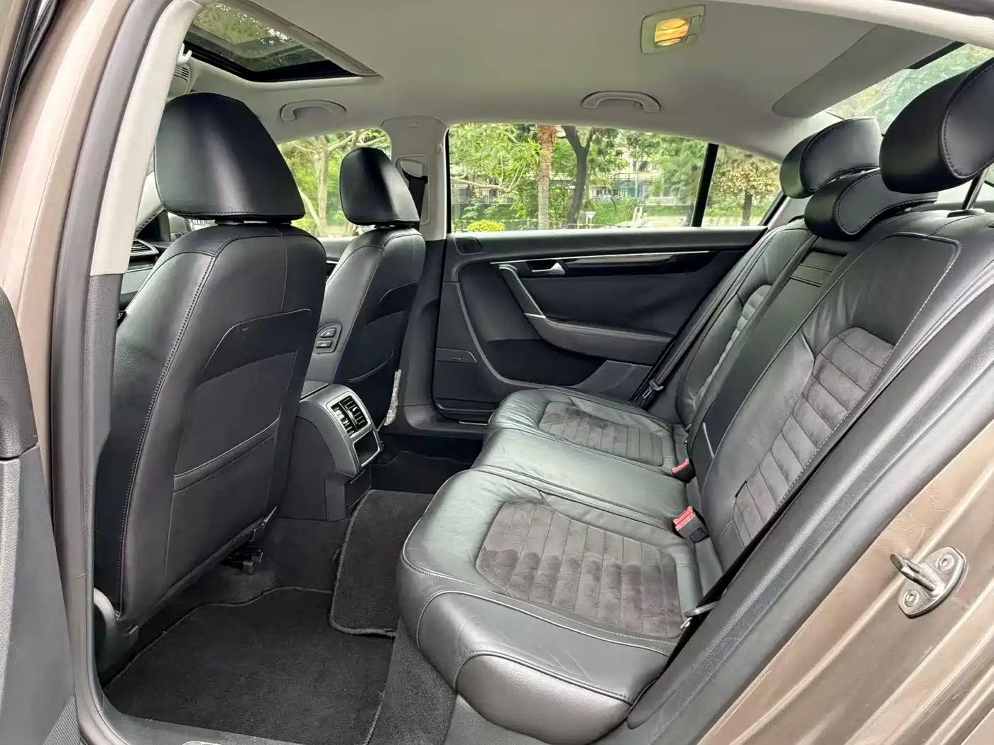 Volkswagen Magotan 2015 1.8TSI Luxury фото 8