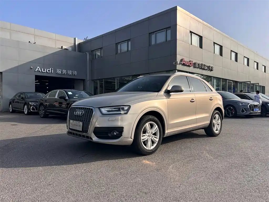 Audi Q3 2015 30 TFSI Comfort