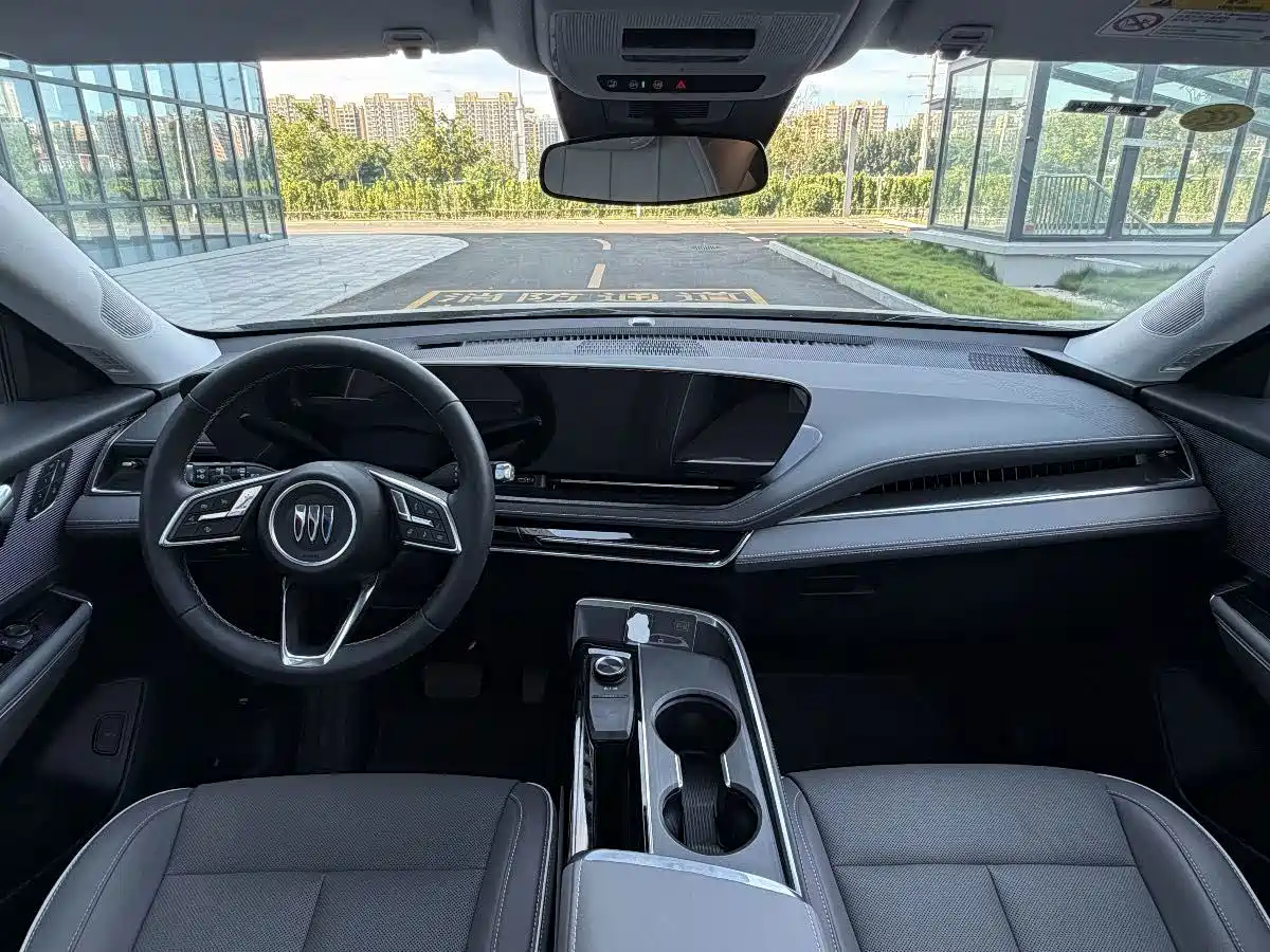 Buick E5 2025 2025 Model 620KM Premium Edition