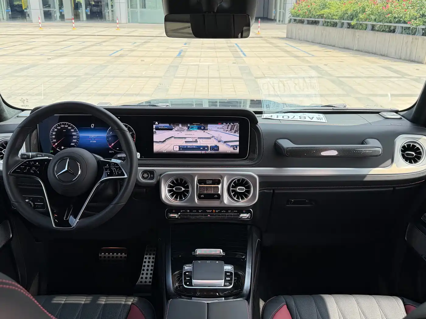 Mercedes-Benz G-Class 2025 G 500 фото 24
