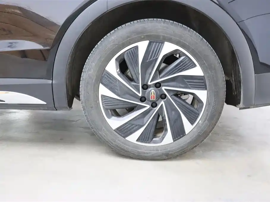Hongqi HS7 PHEV 2024 2.0T PHEV AWD Qichang Edition 7-seater фото 32
