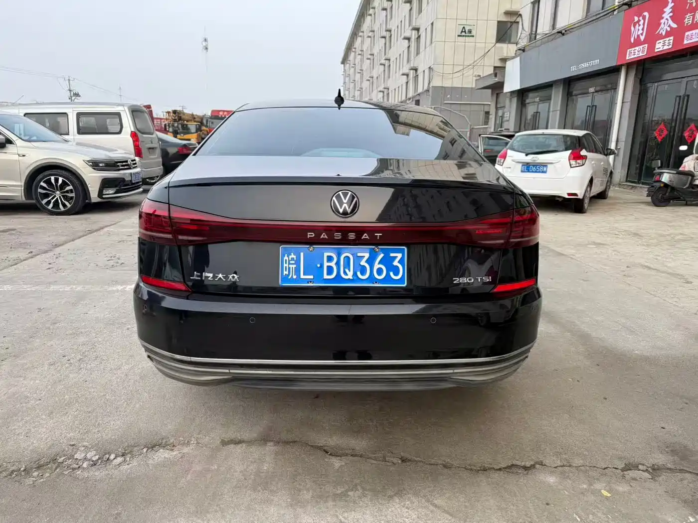 Volkswagen Passat 2022 280TSI Business Edition фото 4