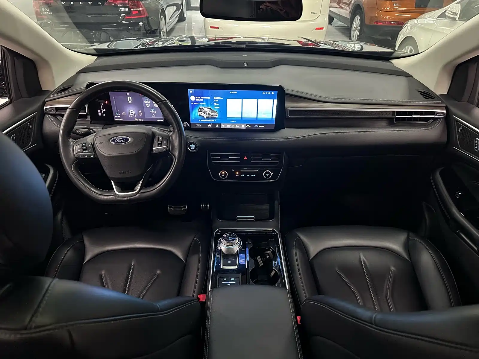 Фото 9 - Ford Edge