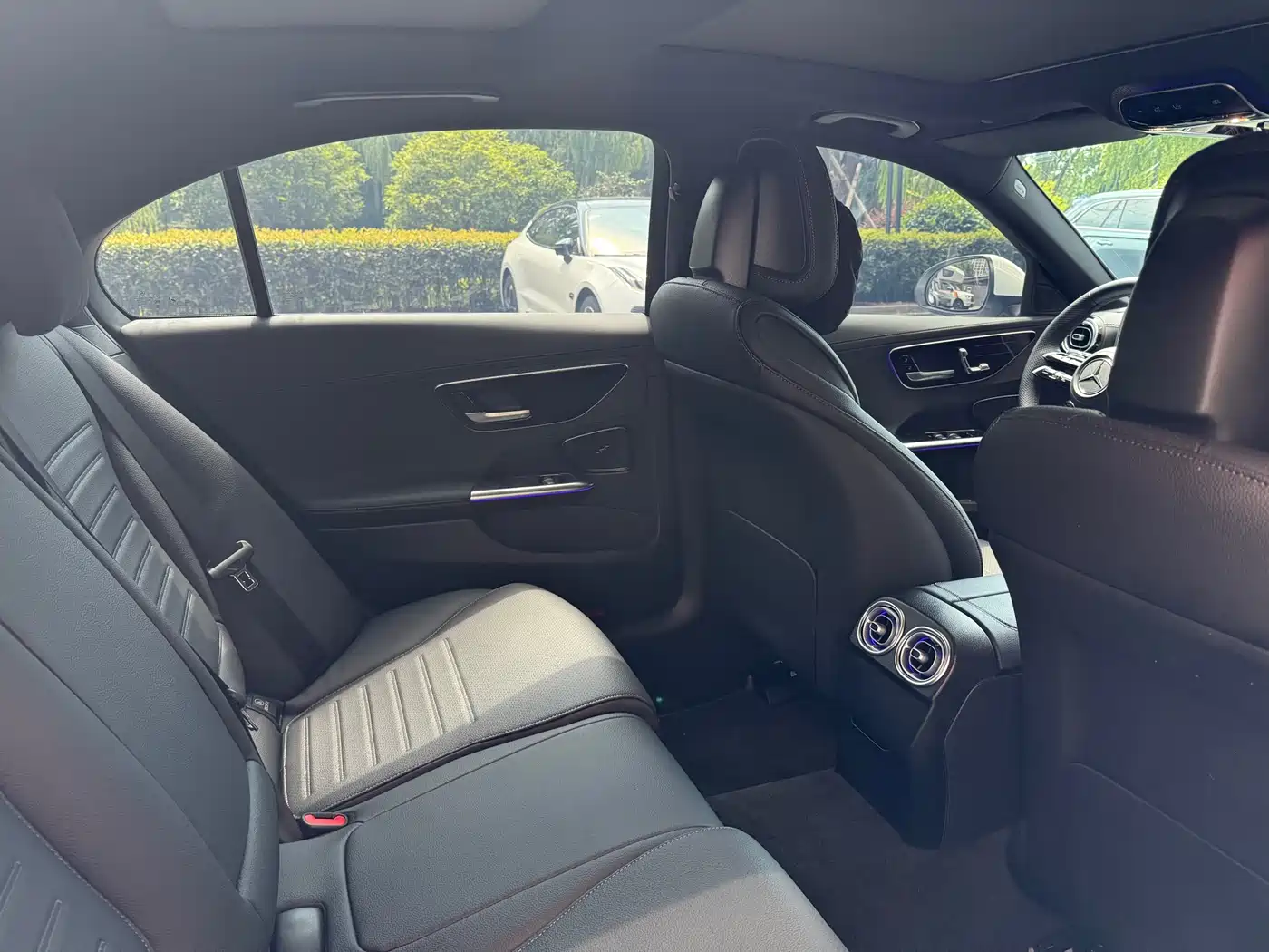 Mercedes-Benz C-Class 2023 C 260 L Sport фото 8