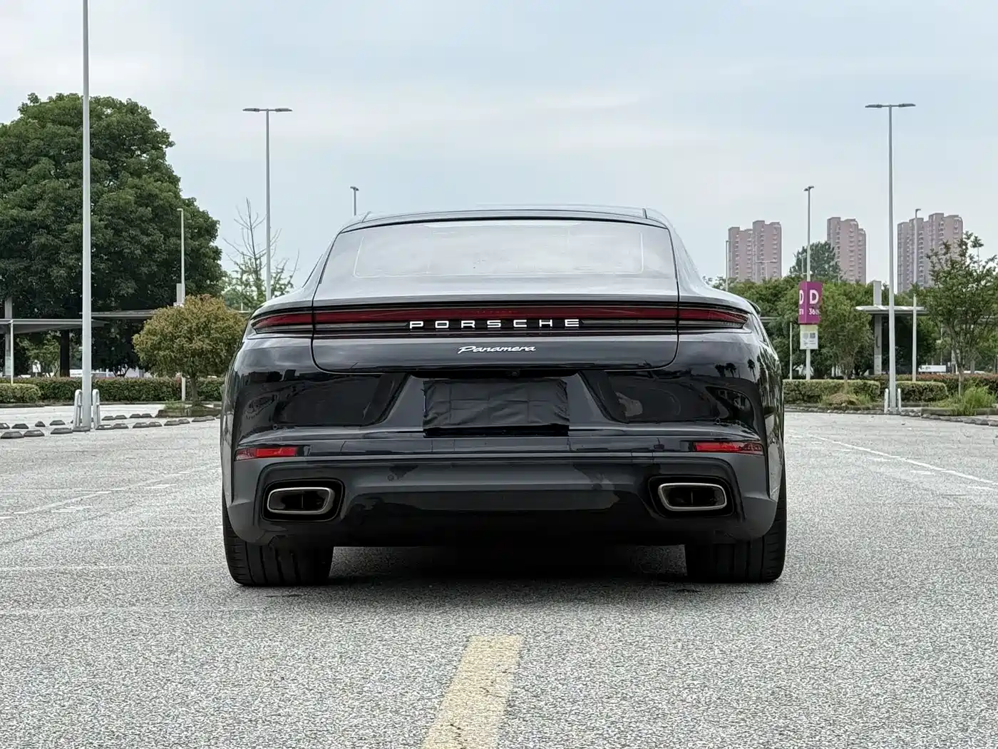 PORSCHE PANAMERA