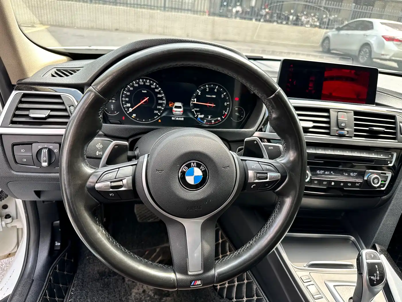 BMW 3 Series 2019 320Li M Luxury Package фото 10