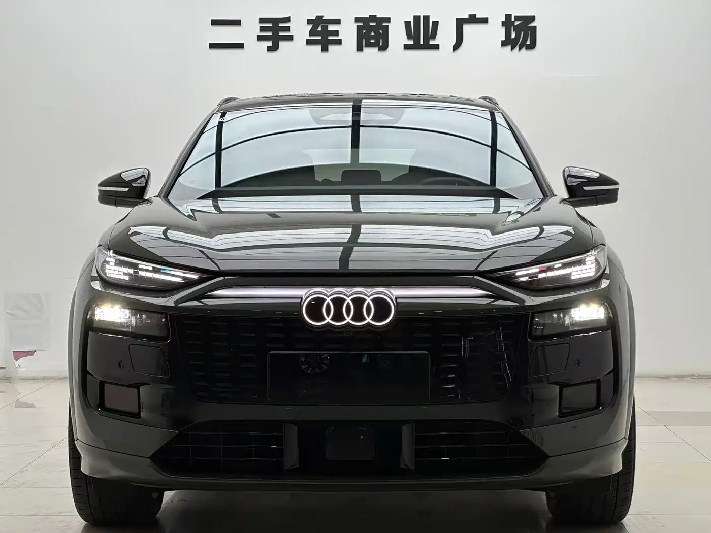 Audi Q6L e-tron 2025 Model Pioneer Edition фото 2